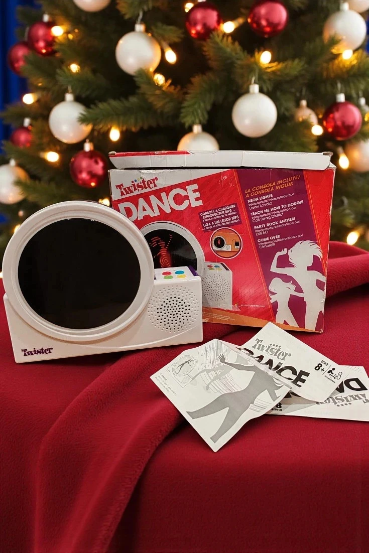 Twister Dance Hasbro Consola Baile MP3 Bailarina Digital / Jeu de Danse Neuf